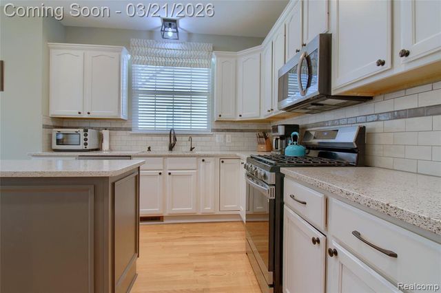 9814 Tioga Trail 120, Pinckney, MI 48169