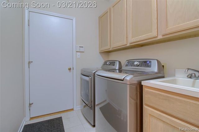 9814 Tioga Trail 120, Pinckney, MI 48169