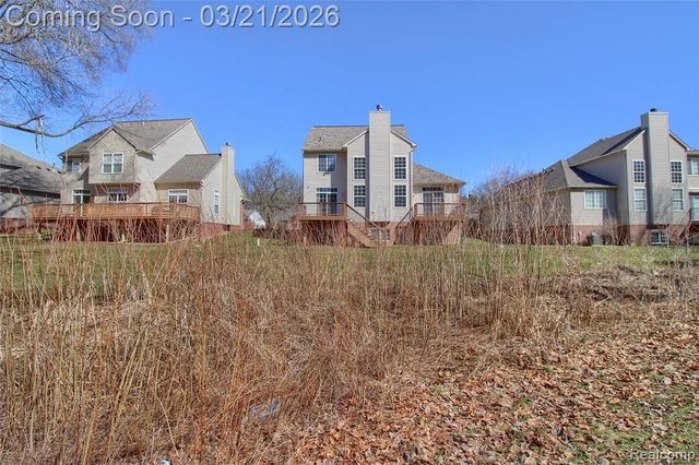 9814 Tioga Trail 120, Pinckney, MI 48169