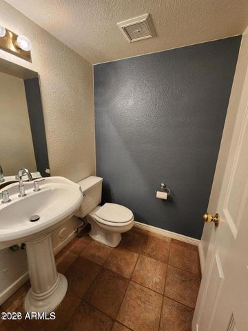 3719 E INVERNESS Avenue 109, Mesa, AZ 85206