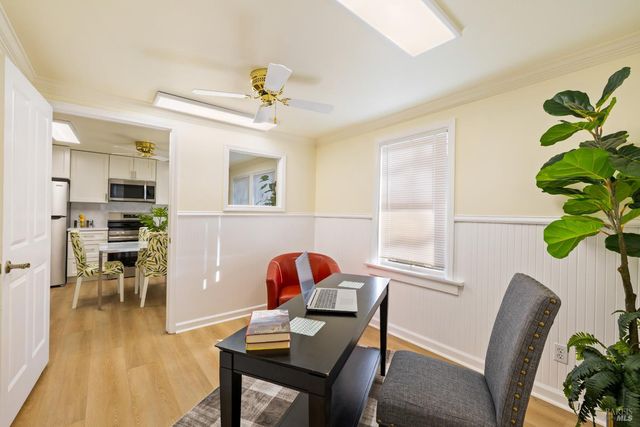 472 5th St W, Sonoma, CA 95476