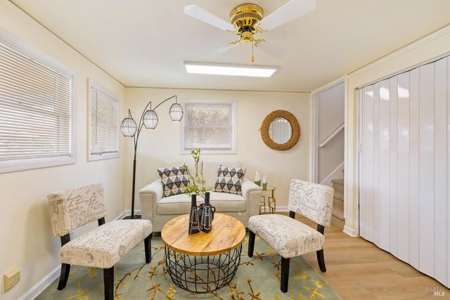 472 5th St W, Sonoma, CA 95476