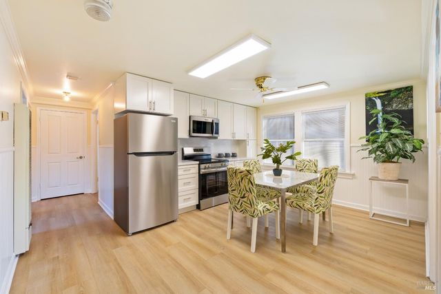 472 5th St W, Sonoma, CA 95476