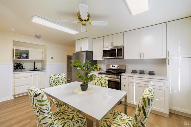 472 5th St W, Sonoma, CA 95476