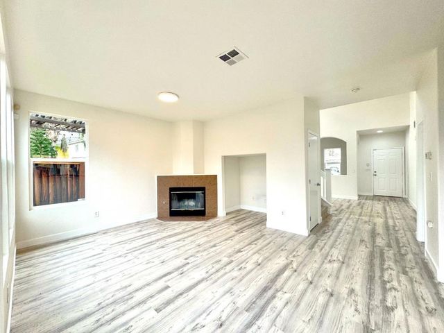 544 Rockingham Court, Tracy, CA 95376