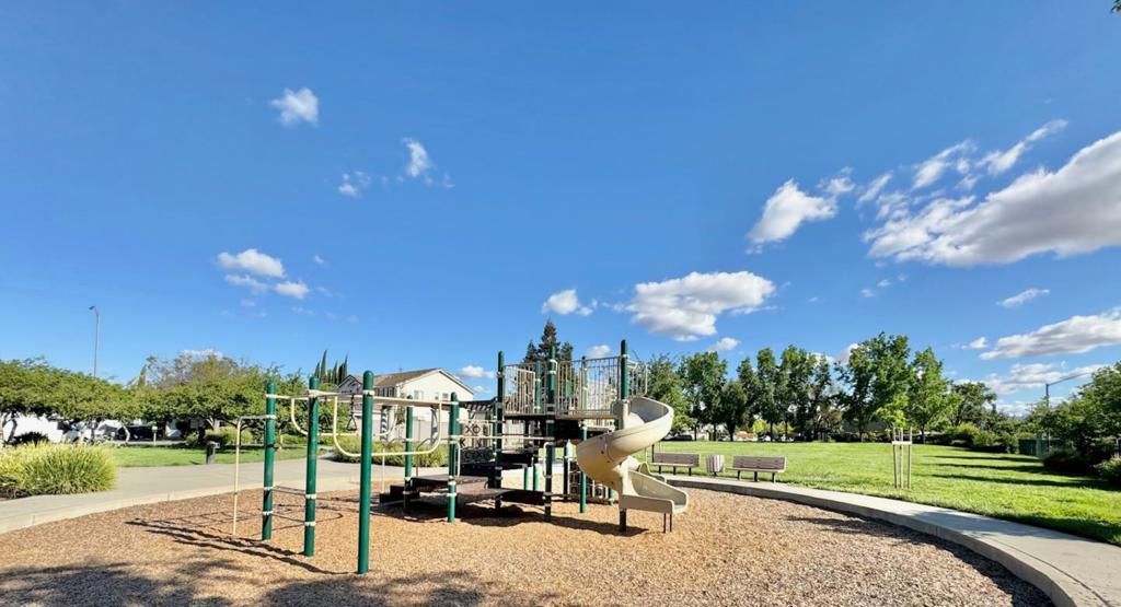 Image 28 of property listing at 544 Rockingham Court, Tracy, CA 95376