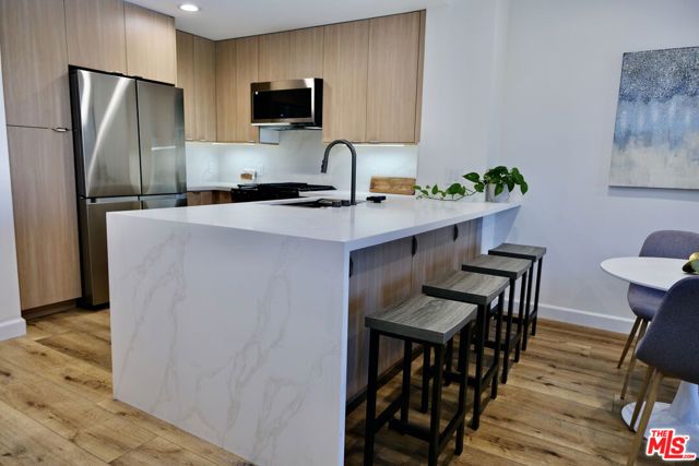 13200 Pacific 212, Los Angeles, CA 90094