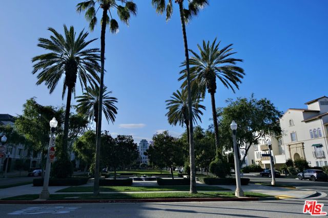 13200 Pacific 212, Los Angeles, CA 90094