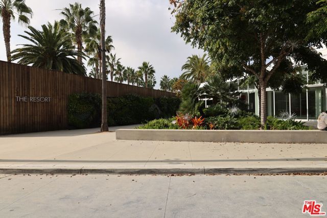 13200 Pacific 212, Los Angeles, CA 90094