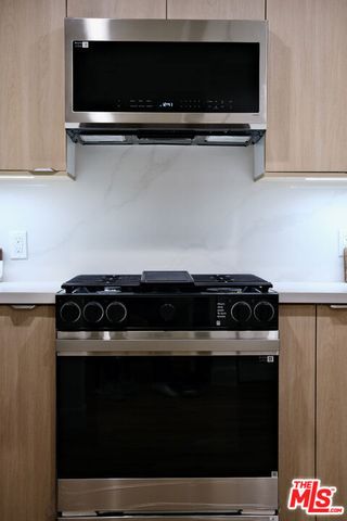 13200 Pacific 212, Los Angeles, CA 90094