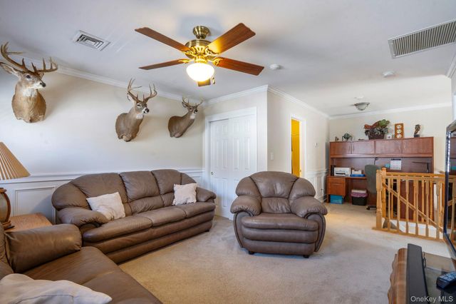 24 Brookville Way, Manorville, NY 11949