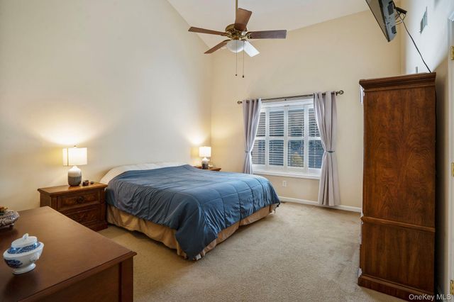 24 Brookville Way, Manorville, NY 11949