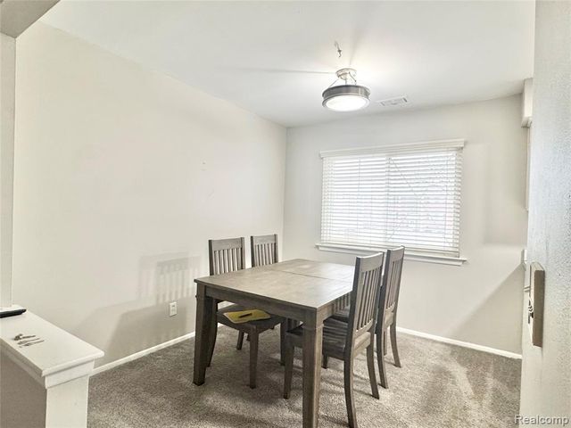 8211 Denwood Drive 6, Sterling Heights, MI 48312