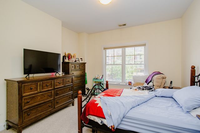 4953 Oakton Street 203, Skokie, IL 60077