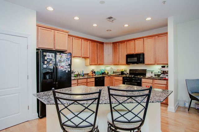 4953 Oakton Street 203, Skokie, IL 60077