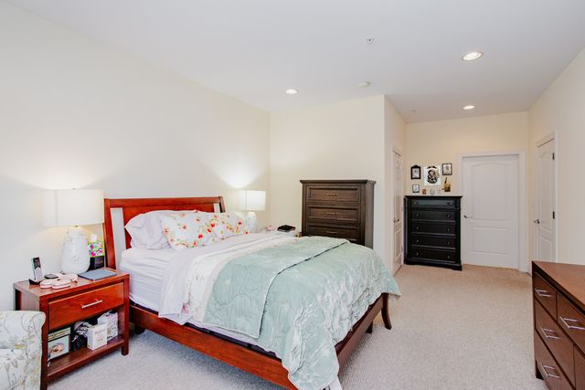 4953 Oakton Street 203, Skokie, IL 60077