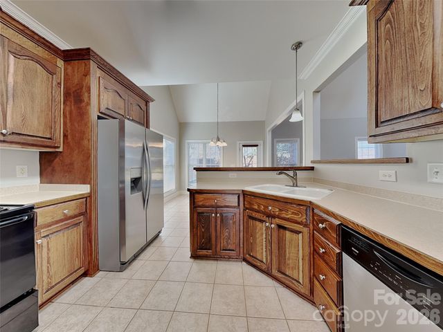 2562 Firethorn Court, Gastonia, NC 28056