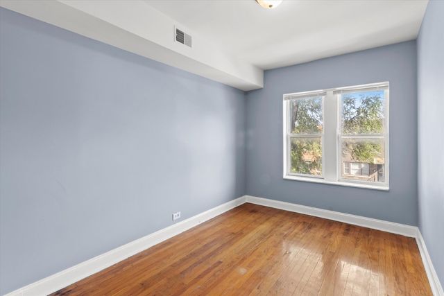 3849 W Maypole Avenue, Chicago, IL 60624