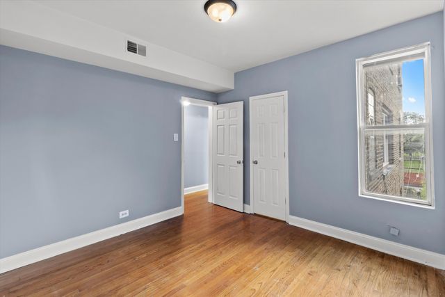3849 W Maypole Avenue, Chicago, IL 60624