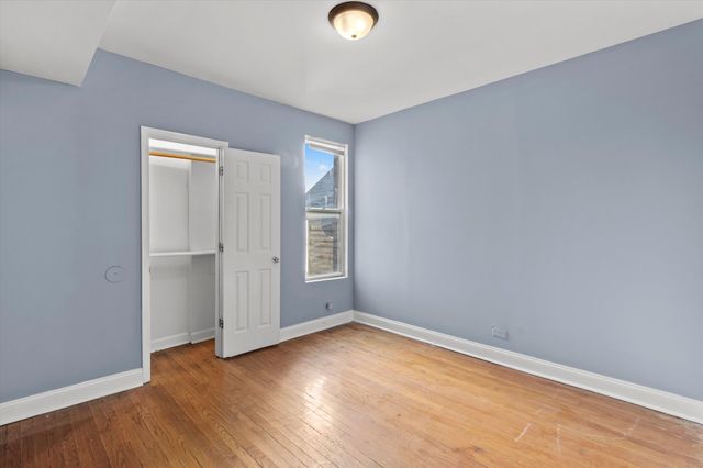 3849 W Maypole Avenue, Chicago, IL 60624