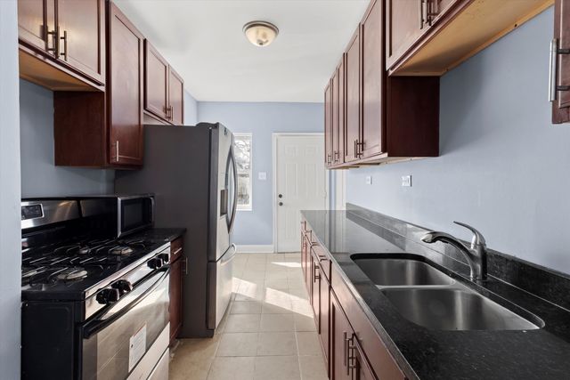 3849 W Maypole Avenue, Chicago, IL 60624