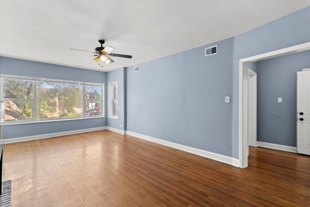 3849 W Maypole Avenue, Chicago, IL 60624