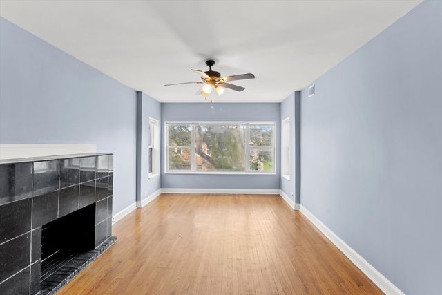 3849 W Maypole Avenue, Chicago, IL 60624