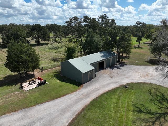 36394 Fm 1736, Hempstead, TX 77445