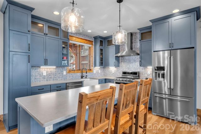 52 Great Sky Court, Banner Elk, NC 28604