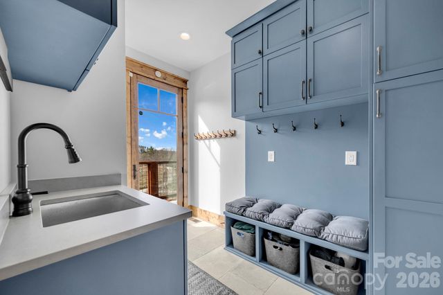 52 Great Sky Court, Banner Elk, NC 28604