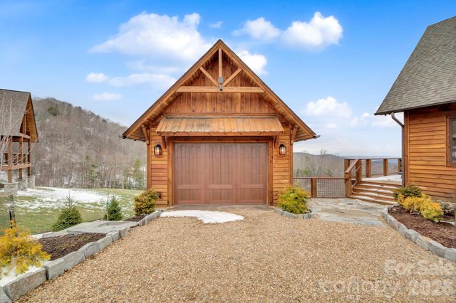 52 Great Sky Court, Banner Elk, NC 28604