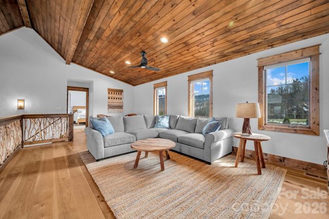 52 Great Sky Court, Banner Elk, NC 28604