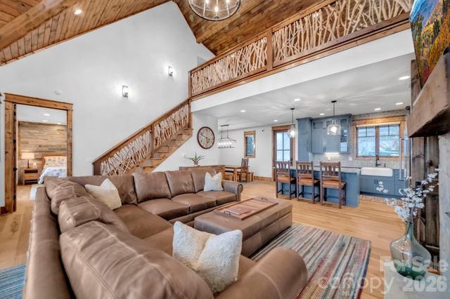 52 Great Sky Court, Banner Elk, NC 28604