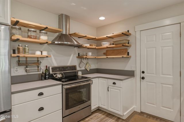 704 Tanner Road, Clifton Park, NY 12065