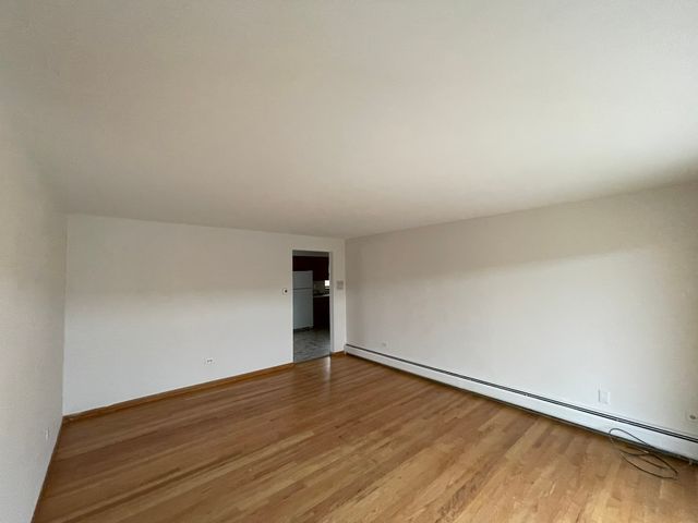 8511 W Gregory Street 3N, Chicago, IL 60656