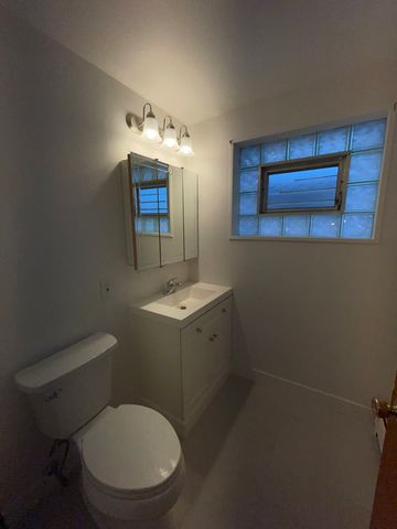 8511 W Gregory Street 3N, Chicago, IL 60656