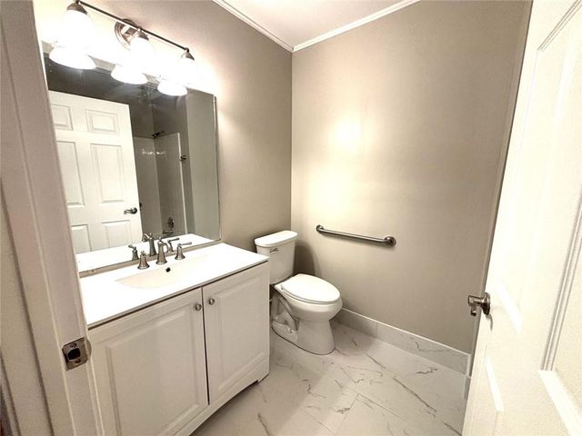 558 Dorsey SW Circle, Lilburn, GA 30047