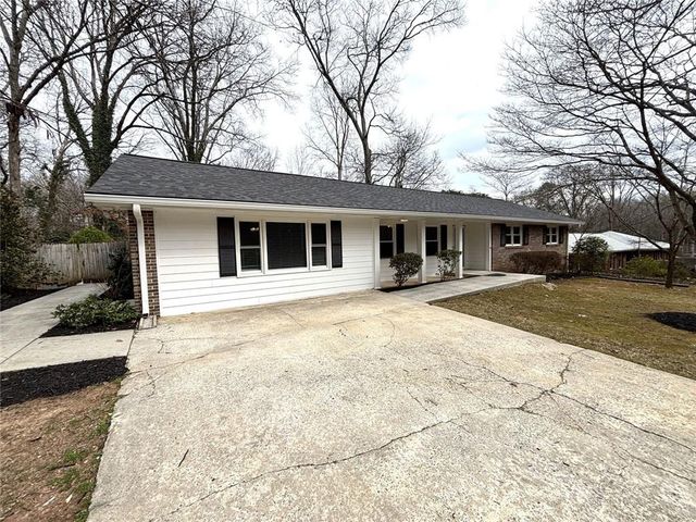 558 Dorsey SW Circle, Lilburn, GA 30047