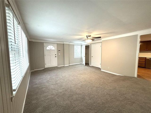 558 Dorsey SW Circle, Lilburn, GA 30047