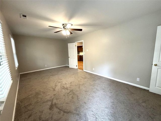 558 Dorsey SW Circle, Lilburn, GA 30047