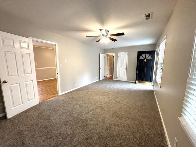 558 Dorsey SW Circle, Lilburn, GA 30047