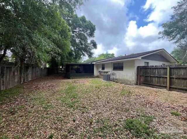 4506 Lemoyne Ln, Pensacola, FL 32505