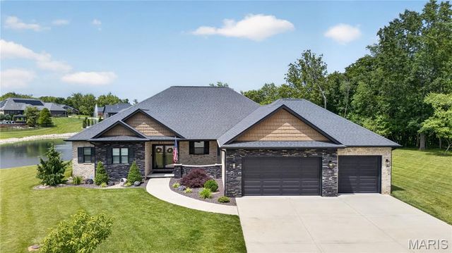 210 Luca James Point, O'fallon, IL 62269