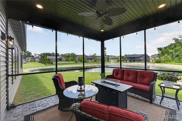 210 Luca James Point, O'fallon, IL 62269