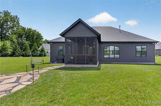 210 Luca James Point, O'fallon, IL 62269