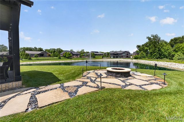 210 Luca James Point, O'fallon, IL 62269