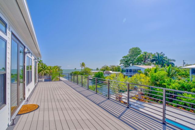 17210 Angelfish Lane, Sugarloaf Key, FL 33042