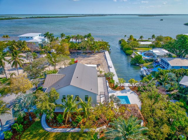 17210 Angelfish Lane, Sugarloaf Key, FL 33042