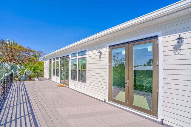 17210 Angelfish Lane, Sugarloaf Key, FL 33042