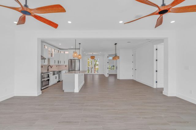 17210 Angelfish Lane, Sugarloaf Key, FL 33042